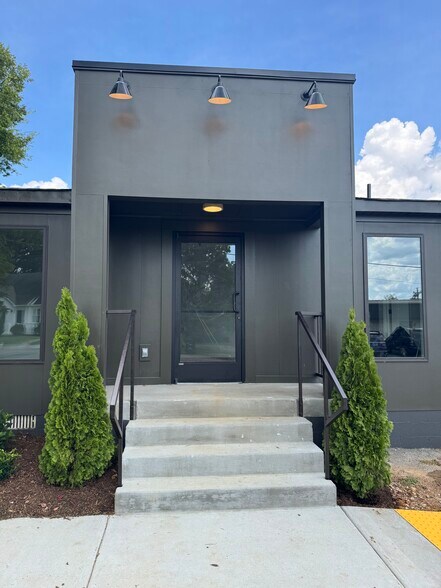 More Photos Of 515 6th Ave, Columbia Storefront Retail Office For Lease