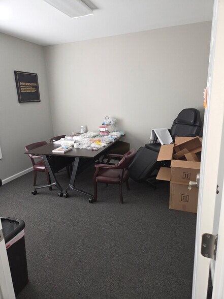More Photos Of 8325 Office Park Dr, Douglasville Medical For Lease