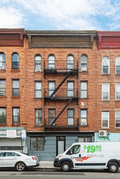 More Photos Of 750 Washington Ave, Brooklyn Apartments For Sale