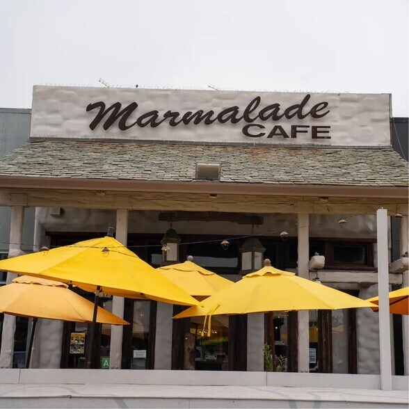 More Photos Of 3874-3896 Cross Creek Rd, Malibu Storefront For Lease