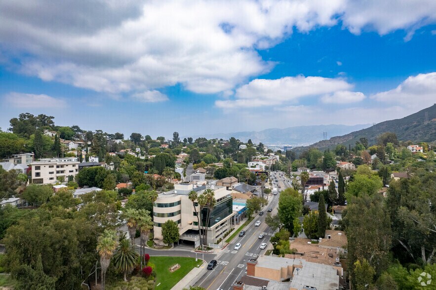 More Photos Of 3301 Barham Blvd, Los Angeles Office For Lease