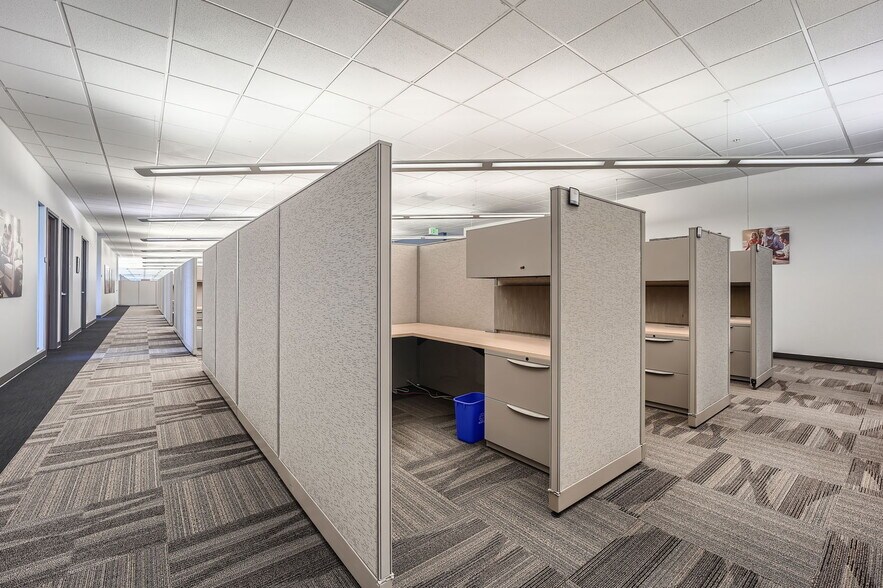 More Photos Of 7390 S Iola St, Englewood Office For Lease