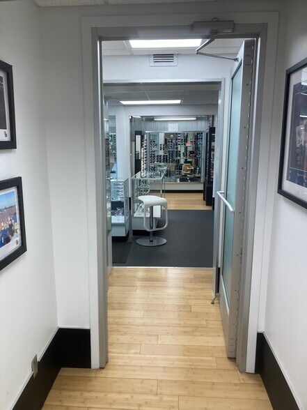 More Photos Of 935 S Iowa St, Lawrence Office For Lease