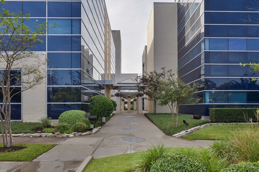 More Photos Of 1105 W Frank Ave, Lufkin Unknown For Sale