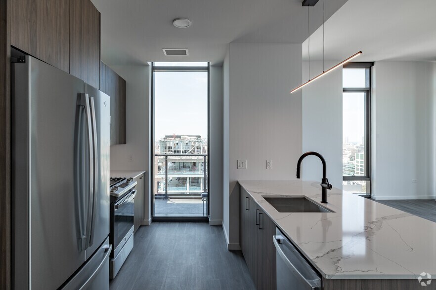 More Photos Of 161 N May St, Chicago Apartments For Lease