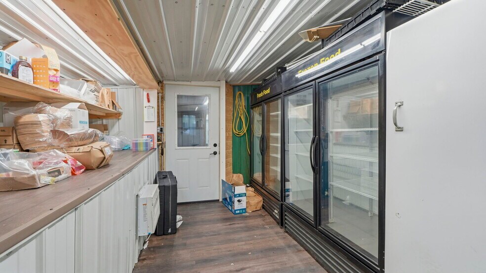 More Photos Of 109 Center St, Larwill Restaurant For Sale