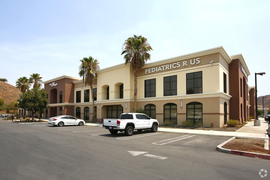More Photos Of 31569 Canyon Estates Dr, Lake Elsinore Medical For Sale
