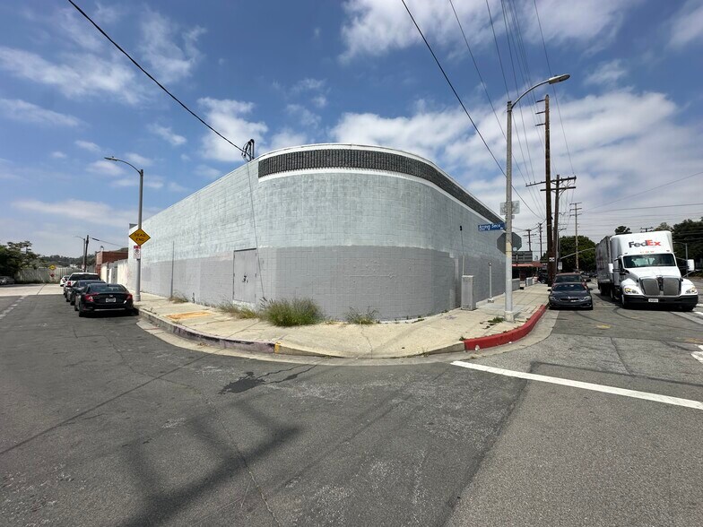 More Photos Of 400 Cypress Ave, Los Angeles Warehouse For Lease