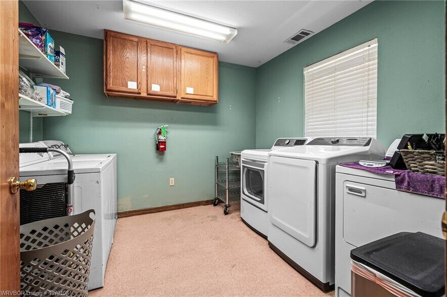 More Photos Of 6710 Dallas St, Fort Smith General Retail For Sale