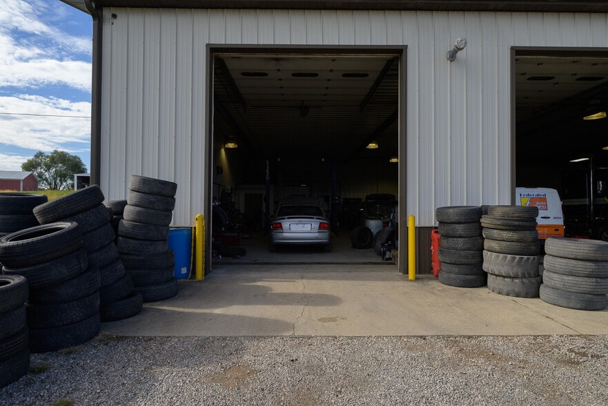 More Photos Of 31232 Red Hill Rd, Langsville Auto Repair For Sale