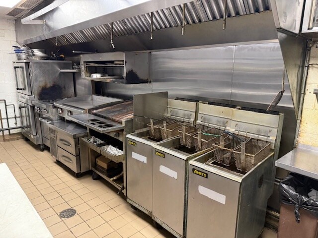 More Photos Of 118 S 3rd St, Boonville Storefront For Sale