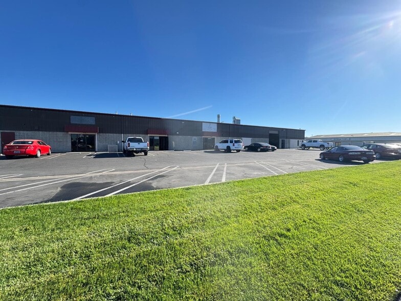 More Photos Of 509 Galaxy Way, Modesto Warehouse For Lease
