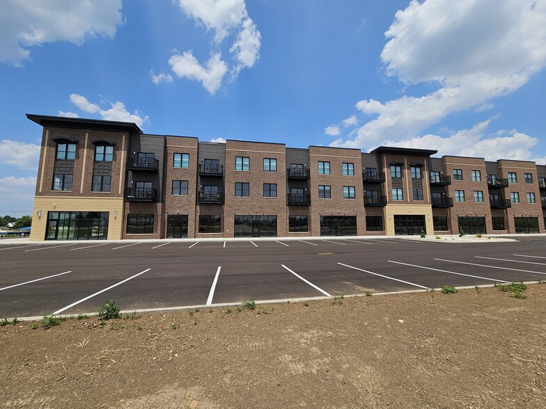 Primary Photo Of 8411 Peosta Commercial Ct, Peosta Apartments For Lease