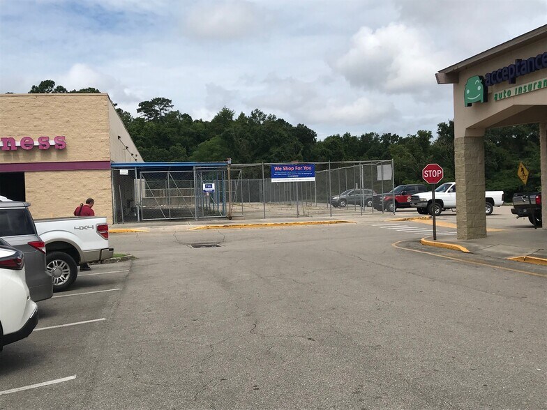More Photos Of Capital Circle Southeast, Tallahassee Land For Lease