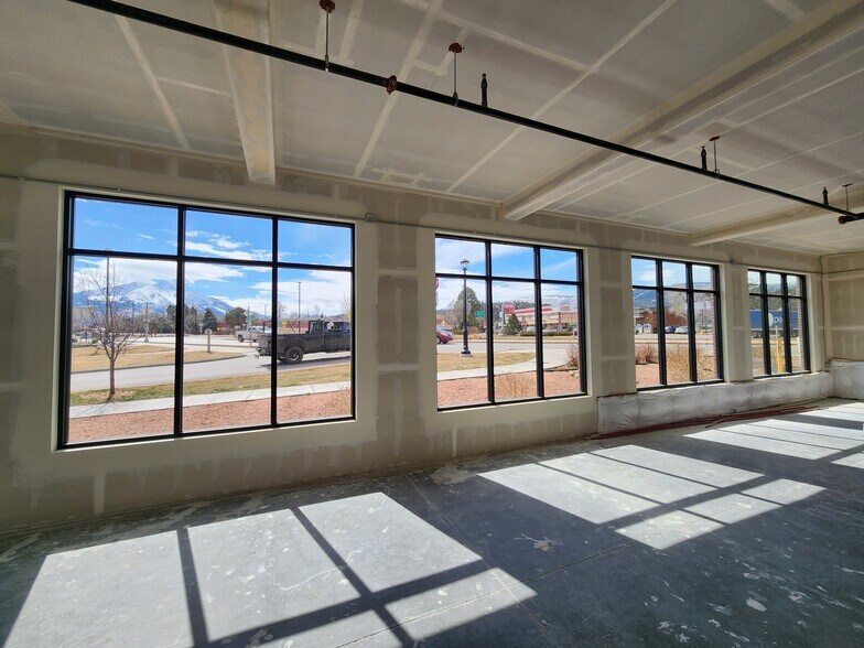 More Photos Of 920 Highway 133, Carbondale Apartments For Sale