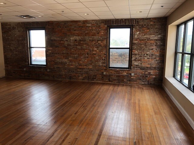 More Photos Of 9 Union St N, Concord Office For Lease