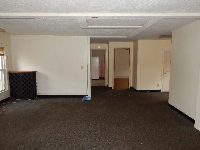 More Photos Of 448 W 1st St, Oswego Storefront Retail Residential For Lease