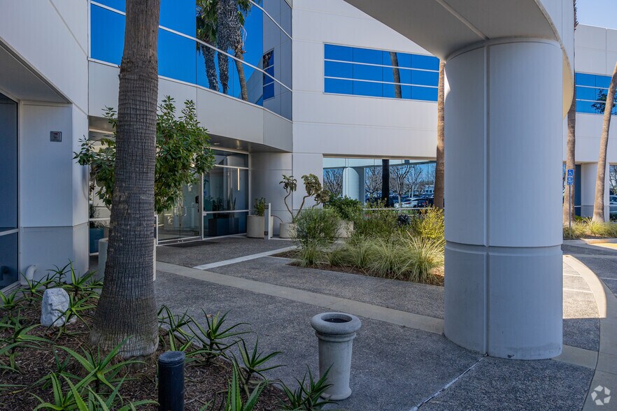 More Photos Of 6261 Katella Ave, Cypress Unknown For Lease