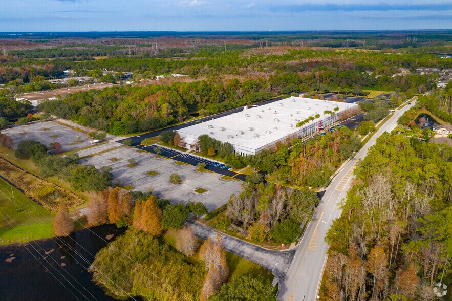 More Photos Of 13750 Reptron Blvd, Tampa Manufacturing For Lease