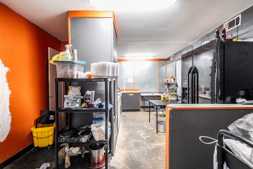 More Photos Of 601 W 4th St, North Little Rock Light Manufacturing For Sale