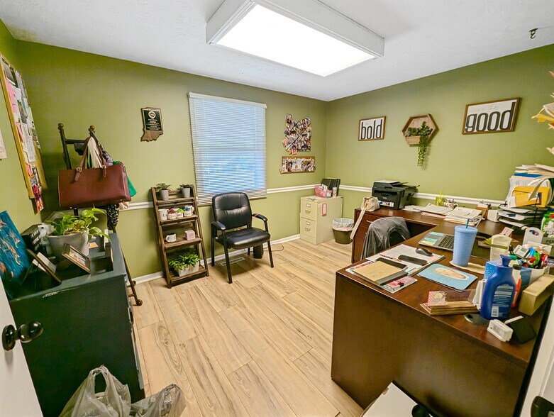More Photos Of 250 Alhambra Ave, Frankfort Office Residential For Sale