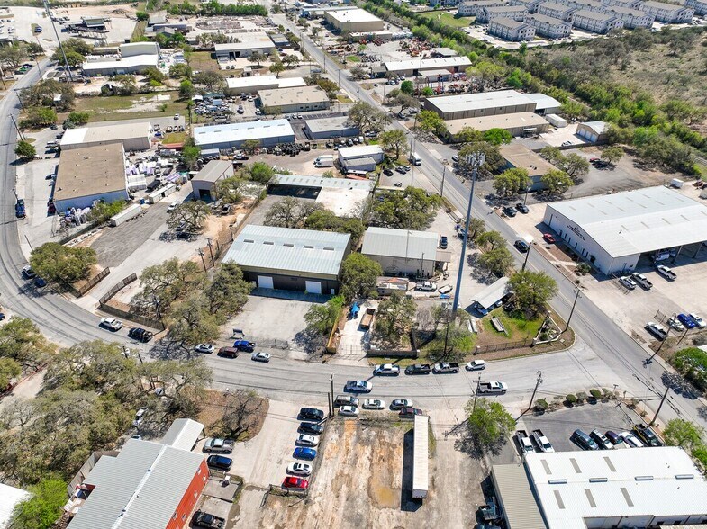 More Photos Of 15562 Capital Port Dr, San Antonio Warehouse For Lease