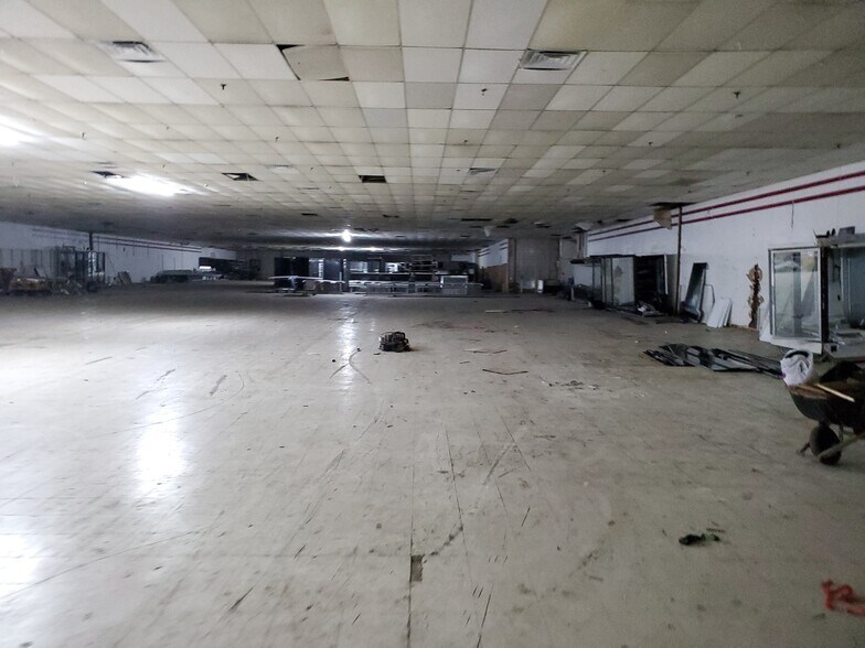 More Photos Of 926-932 Broadway, Newark Freestanding For Sale