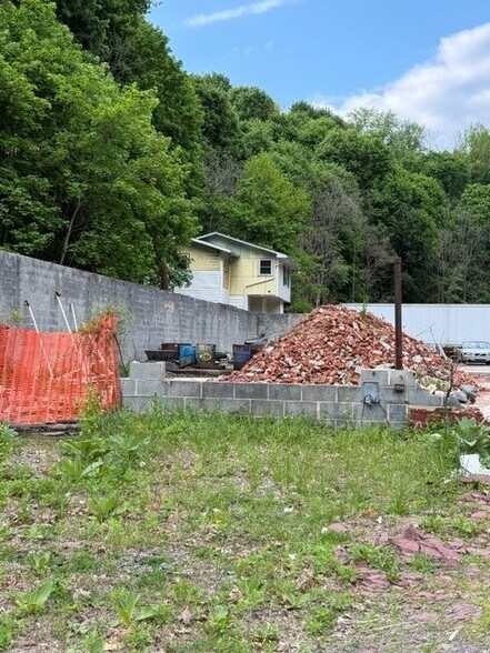 More Photos Of 123 Laurel St, Jim Thorpe Industrial For Sale