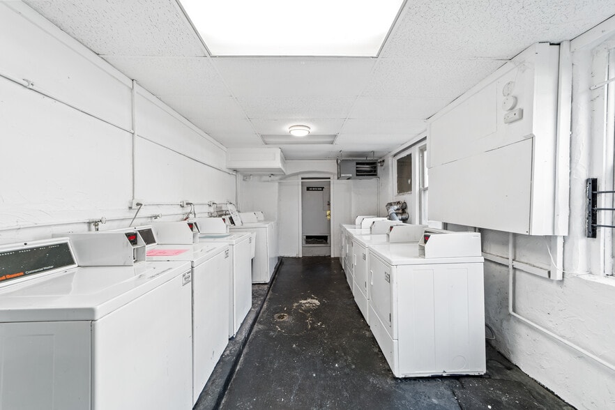 More Photos Of 11118 Clifton Blvd, Cleveland Apartments For Sale