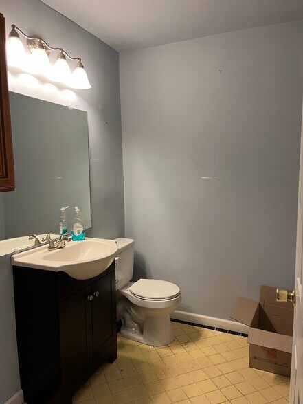 More Photos Of 1100 Austin Hwy, San Antonio Freestanding For Lease