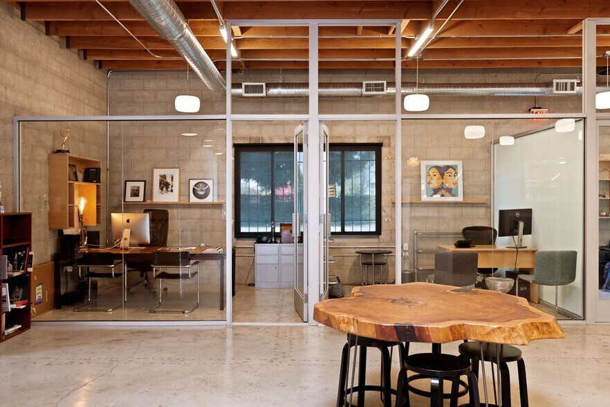 More Photos Of 5450-5458 W Washington Blvd, Los Angeles Office For Lease