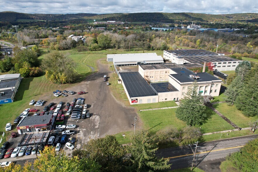 More Photos Of 1575 Lake St, Elmira Manufacturing For Lease