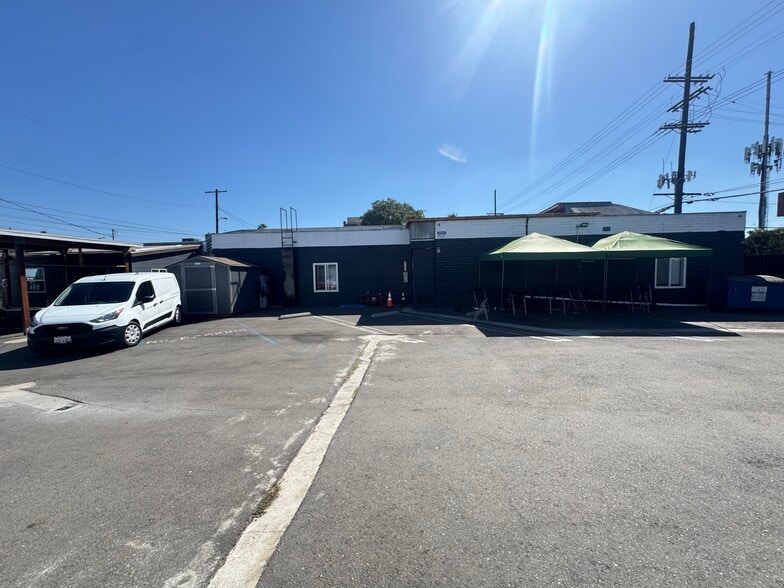 More Photos Of 6006 S Western Ave, Los Angeles Warehouse For Sale