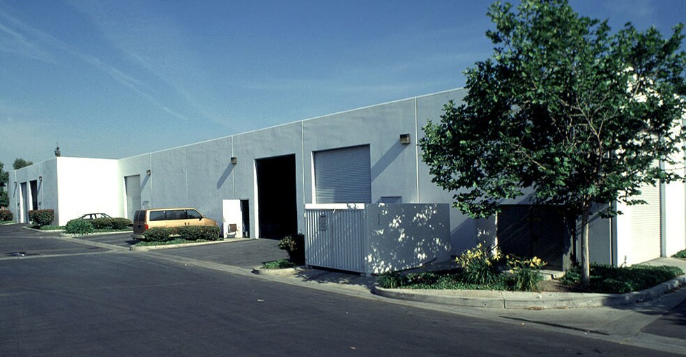 More Photos Of 1961 E Miraloma Ave, Placentia Unknown For Lease