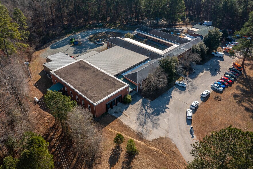 More Photos Of 1434 Farrington Rd, Apex Light Manufacturing For Sale