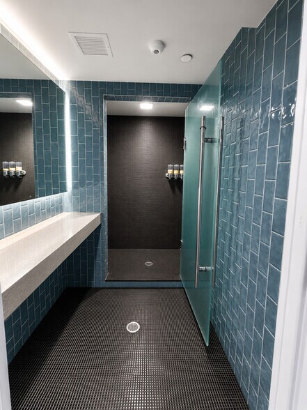 More Photos Of 67 Leonard St, New York Apartments For Lease