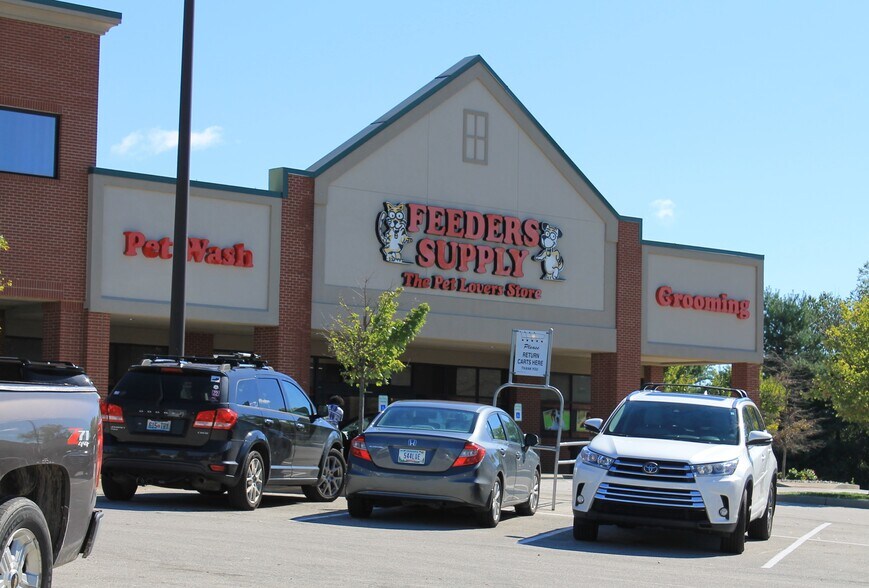 More Photos Of 12410-12492 LaGrange Rd, Louisville Unknown For Lease