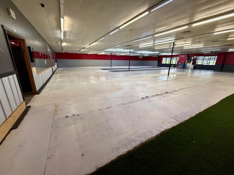 More Photos Of 11746 Us Highway 431, Boaz General Retail For Lease