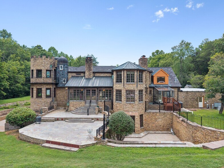 More Photos Of 1374 Peter Pond Rd, Ashland City Lodge Meeting Hall For Sale