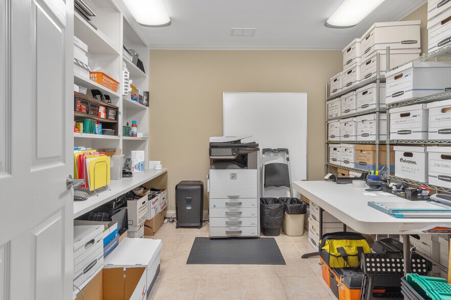 More Photos Of 111 Council St, Frederick Office For Lease