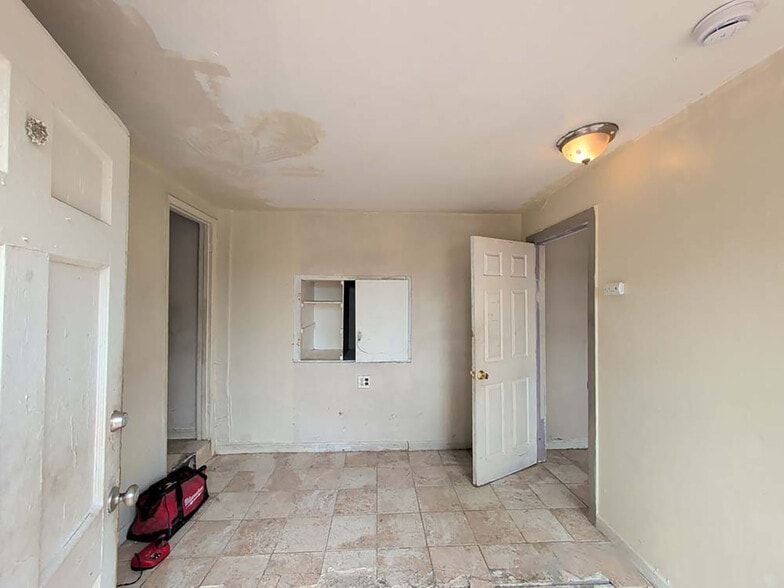 More Photos Of , Los Angeles Unknown For Sale