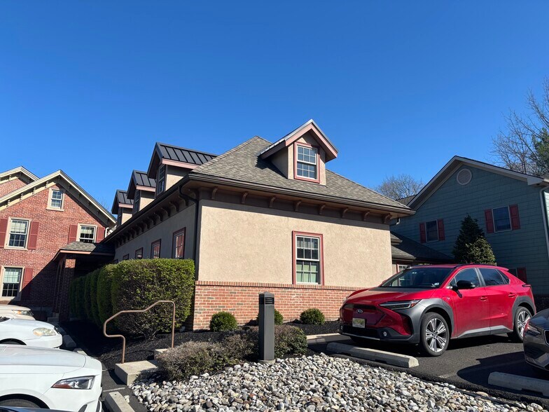 More Photos Of 11 Duane Rd, Doylestown Office For Sale