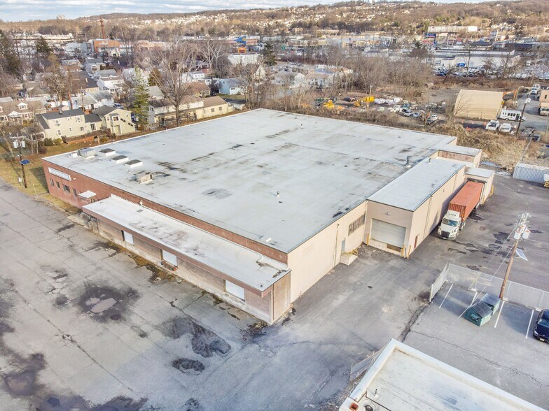 More Photos Of 75 Harrison St, Little Falls Warehouse For Lease