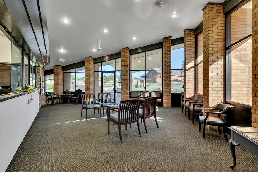 More Photos Of 1212 Clinic Dr, Tyler Healthcare For Sale