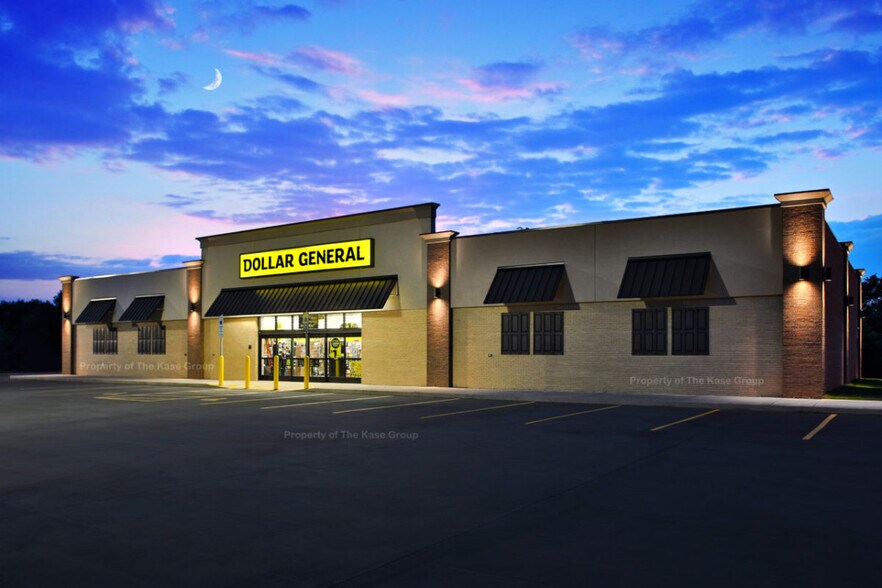 Primary Photo Of 303 2nd St, Morton Freestanding For Sale