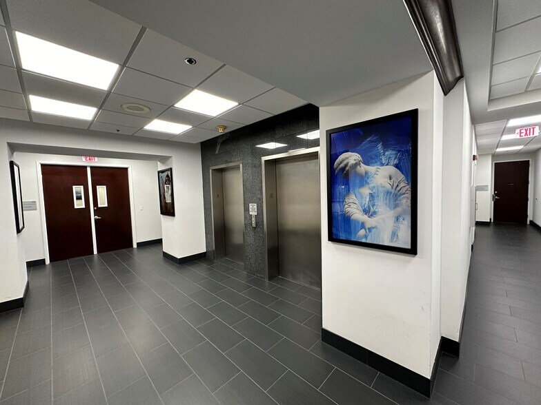 More Photos Of 1818 S Australian Ave, West Palm Beach Office For Lease