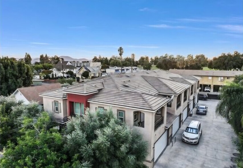 More Photos Of 228 N Orange Ave, Rialto Apartments For Sale