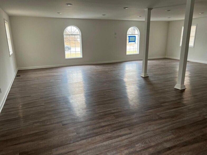 More Photos Of 3165 Washington St, Covington Office Residential For Sale