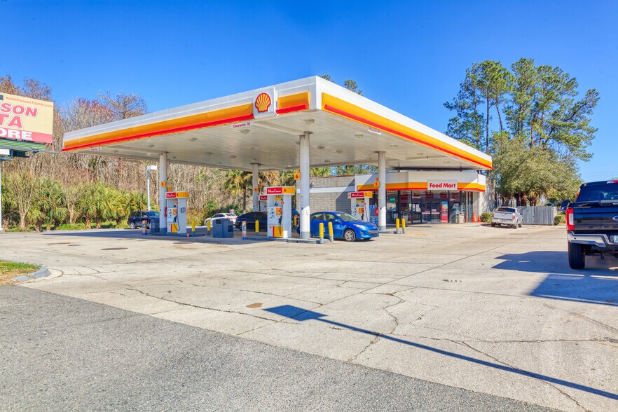 Primary Photo Of 11 Blanding Blvd, Orange Park Service Station For Sale