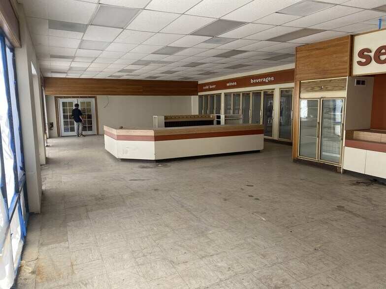 More Photos Of 4695 Thornton Ave, Fremont Freestanding For Sale